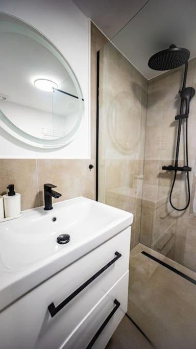Stylish Apartment In ורשה מראה חיצוני תמונה